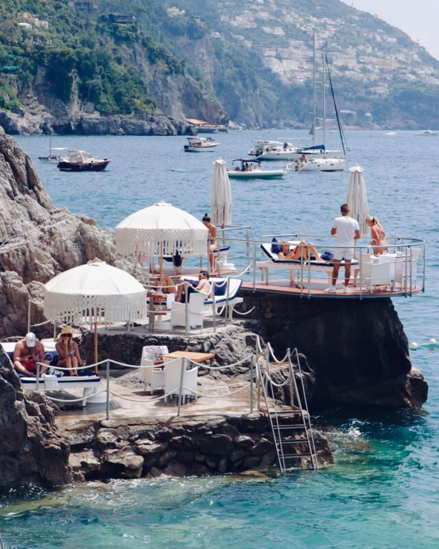 Positano perfection 📸 by @gabyzuppetta 💙
---
#italy #italia #italy🇮🇹 #italy_vacations #italytravel #italytrip #italiainunoscatto #italianvacation #italyvacation #italiandestination #whereinitaly #italysegreta #condenast #condenasttraveller #howitalyfeels #amalfi #amalficoast #amalficoastitaly #positano #positanoitaly #positanocoast #positanobeach #costieraamalfitana