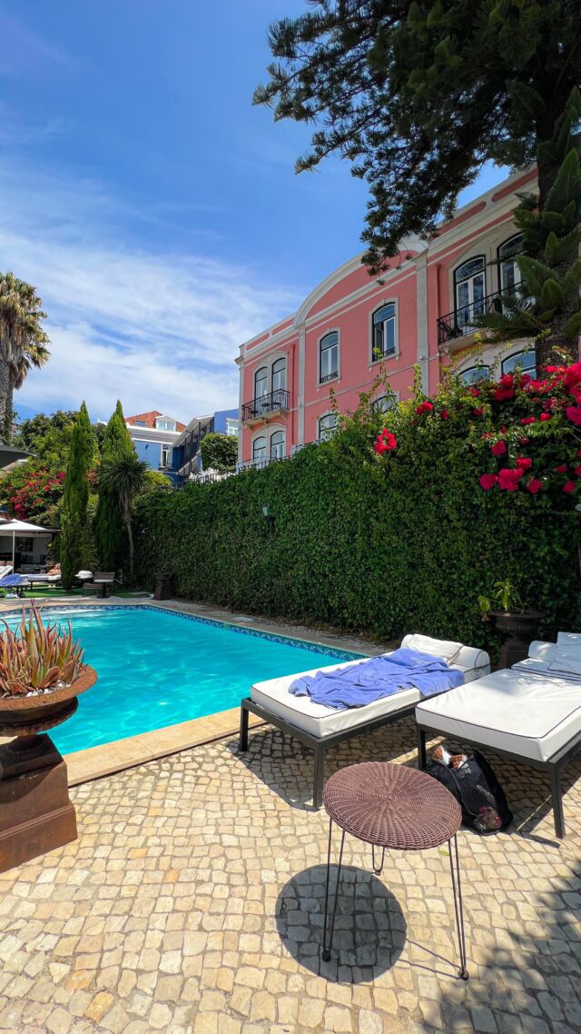 The most gorgeous Lisbon views from the @torelpalace_lisbon hotel 💙 📸 by @seeingazul #lisbon #lisboa #torelplace #portugal_lovers